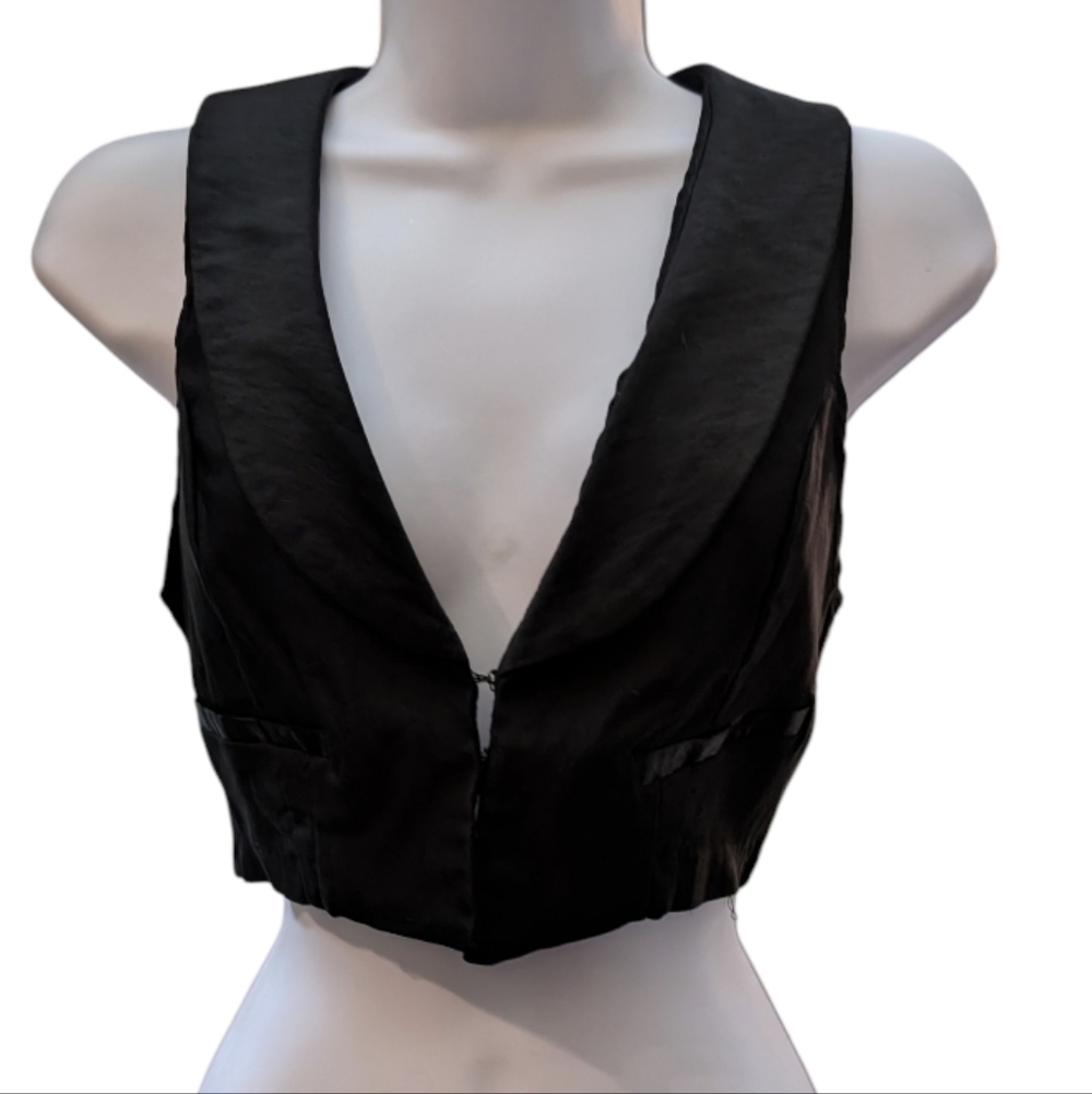 Body Central Crop Vest